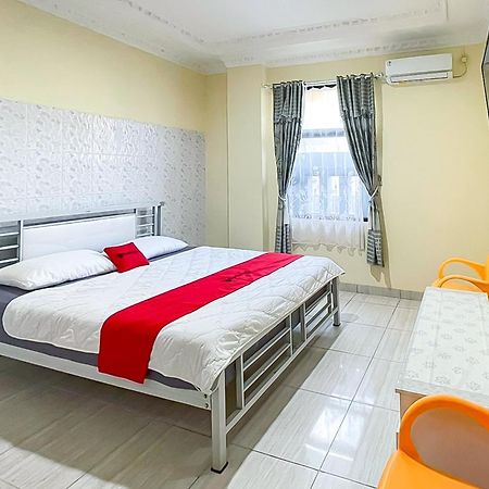 Reddoorz Near Grage Mall Cirebon Hotel Kültér fotó