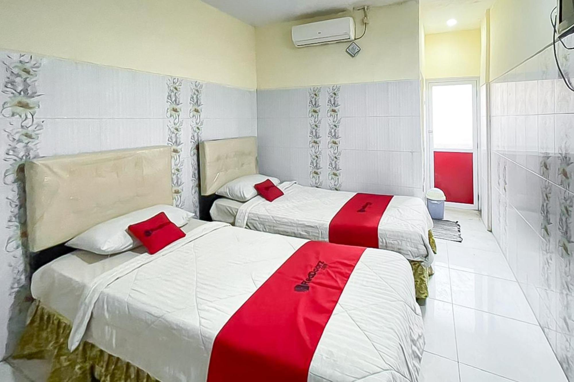 Reddoorz Near Grage Mall Cirebon Hotel Kültér fotó